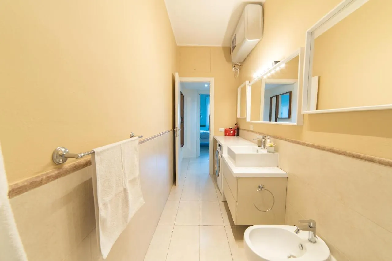 Classy Apartment Near City Life - Fiera Milan Italy