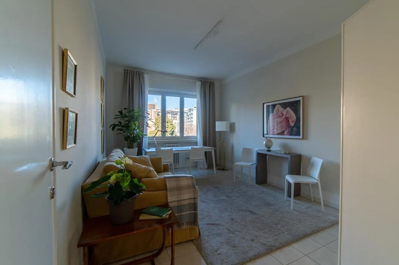 Classy Apartment Near City Life - Fiera Milan Italy