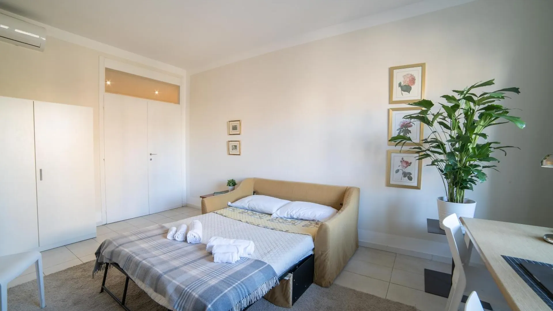 Classy Apartment Near City Life - Fiera Milan Italy